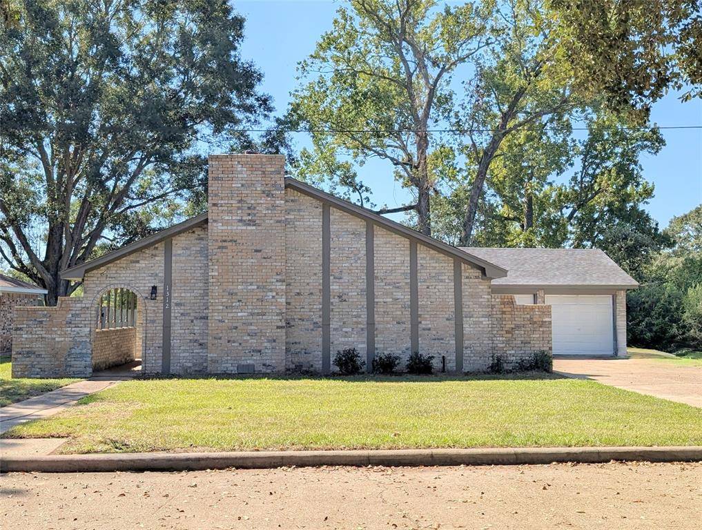 Liberty, TX 77575,1312 Maple ST