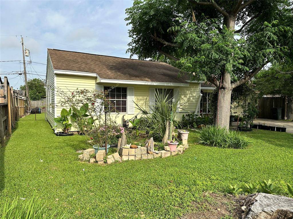 Pasadena, TX 77506,212 Bearle ST