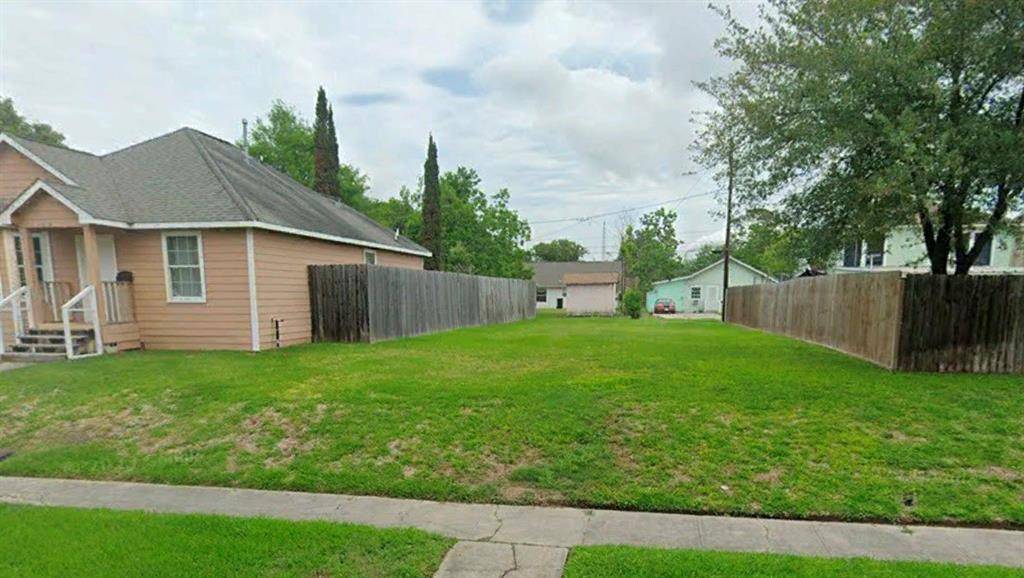 Baytown, TX 77520,3316 Illinois ST