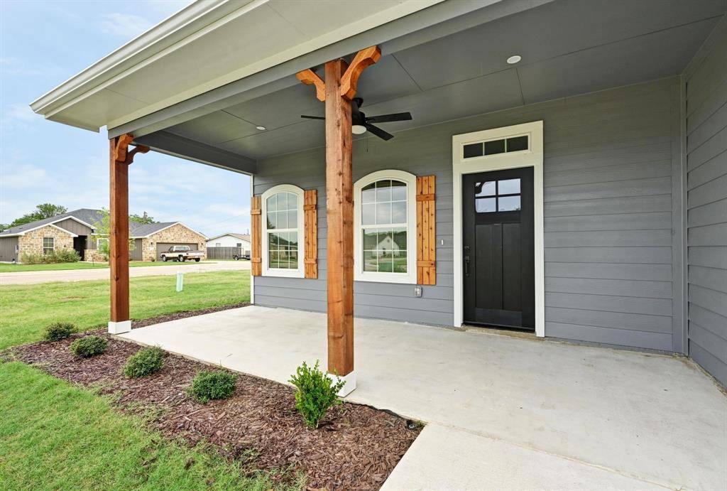 Smithville, TX 78957,101 Callie ST