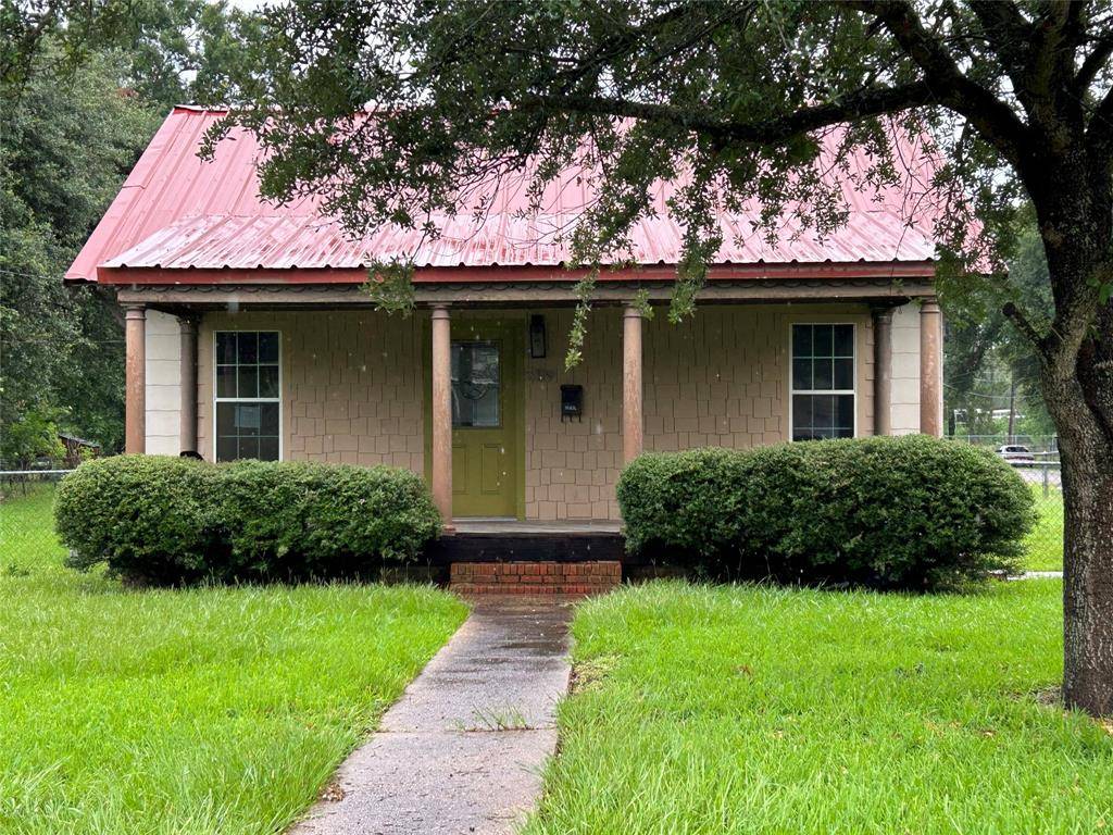 Groves, TX 77619,5119 33rd ST