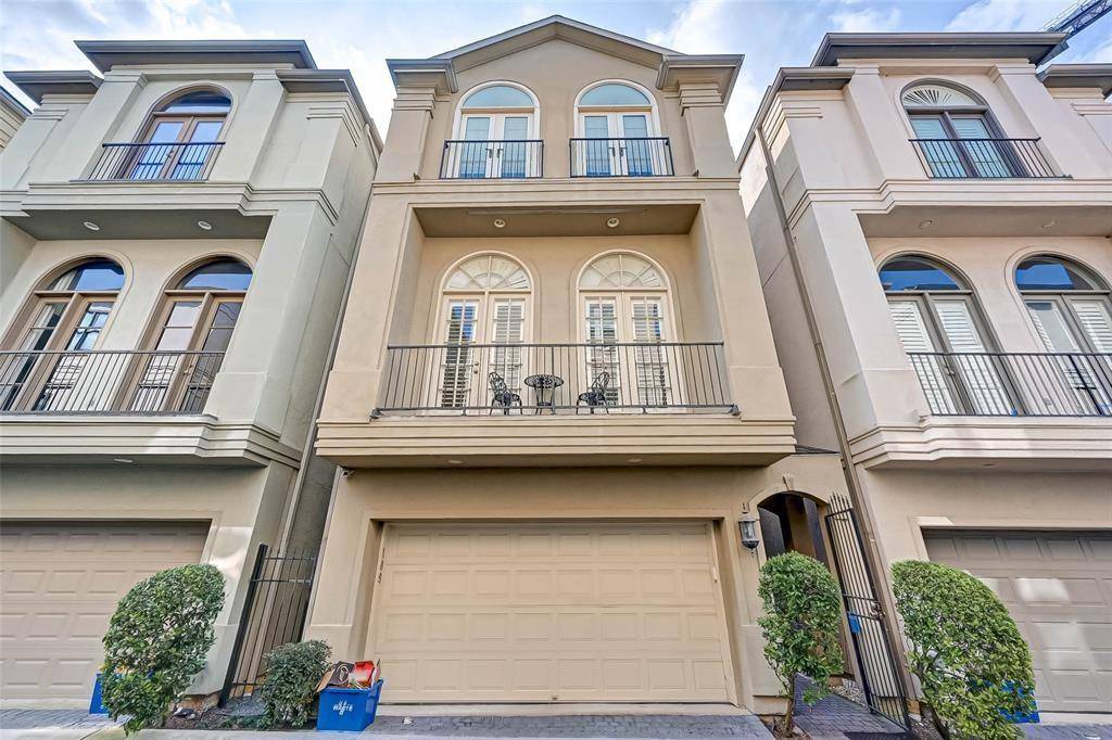 Houston, TX 77006,109 DENNIS ST