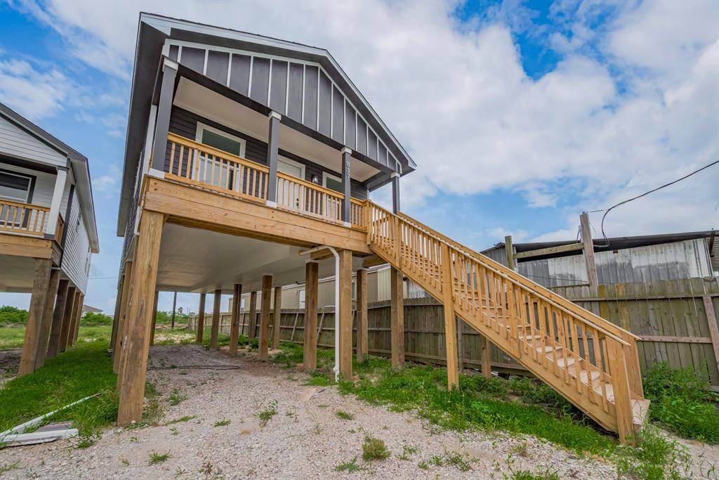 Dickinson, TX 77539,837 22nd ST