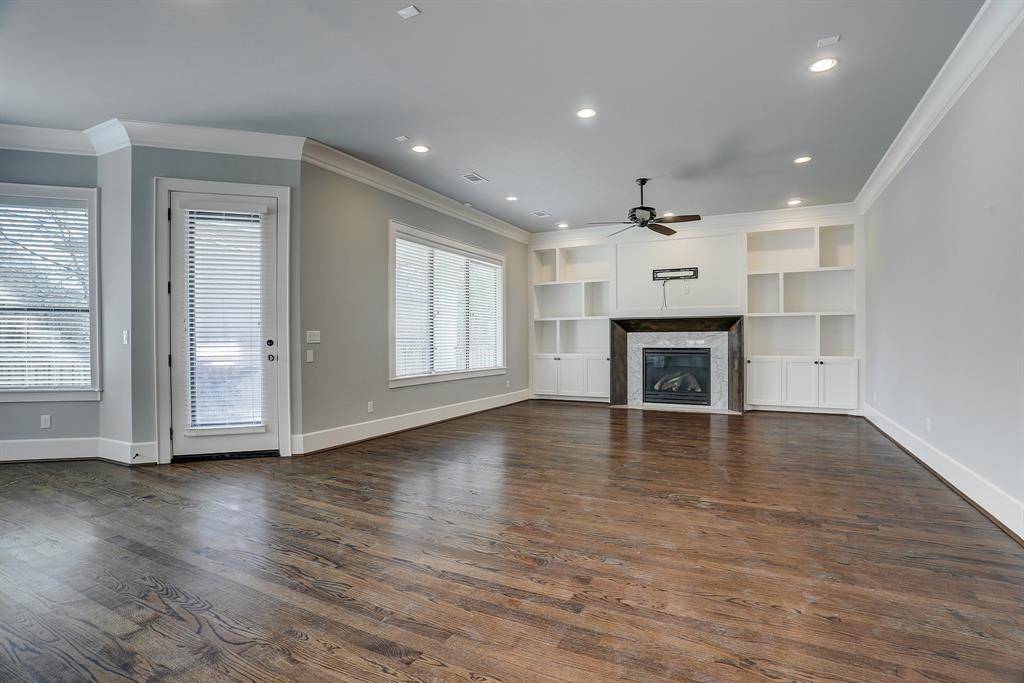 Houston, TX 77025,8015 Serenity CT