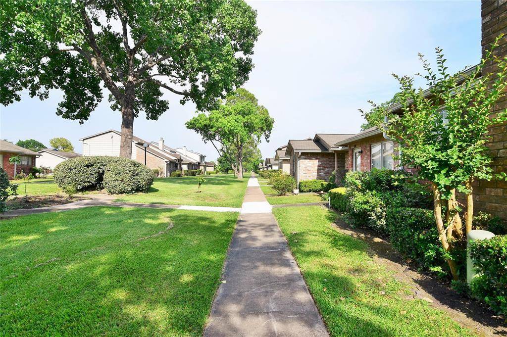 Houston, TX 77072,6505 S Briar Bayou DR