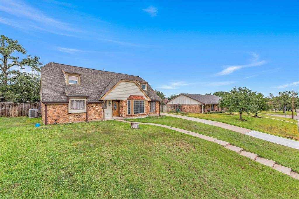 Bryan, TX 77802,2513 Broadmoor DR