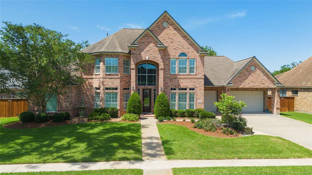 Lake Jackson, TX 77566,208 Canyon Oak DR