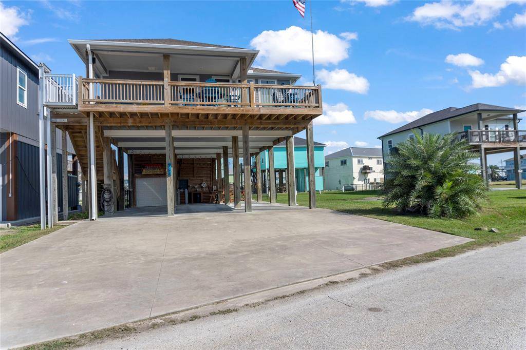 Crystal Beach, TX 77650,968 Driftwood DR