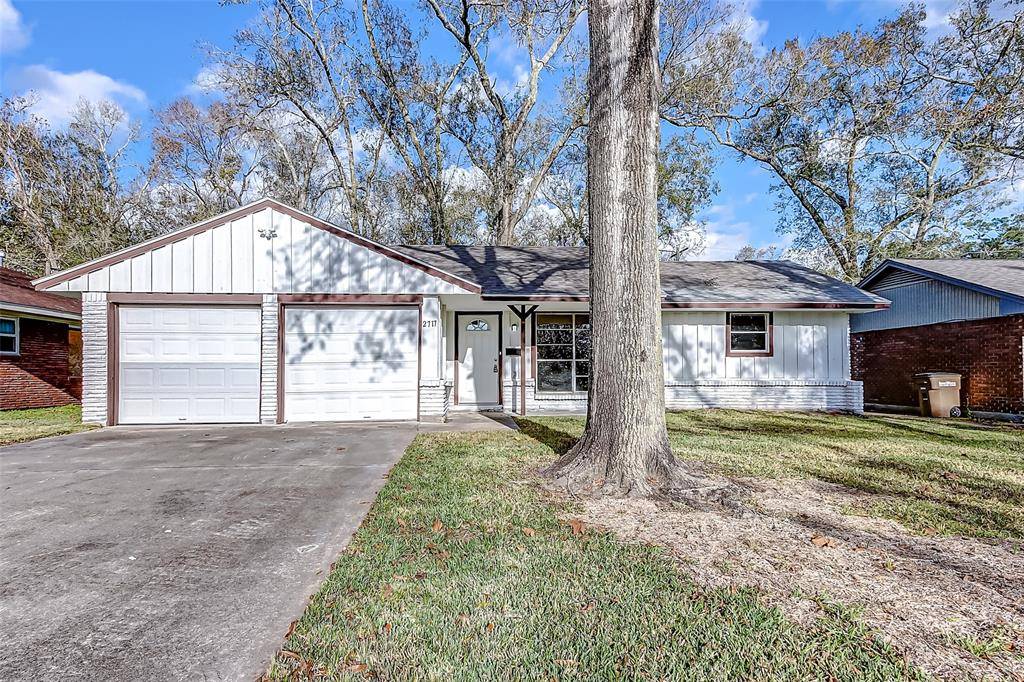 Dickinson, TX 77539,2717 Greenbriar ST