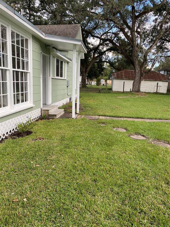 Alvin, TX 77511,315 W Blum ST