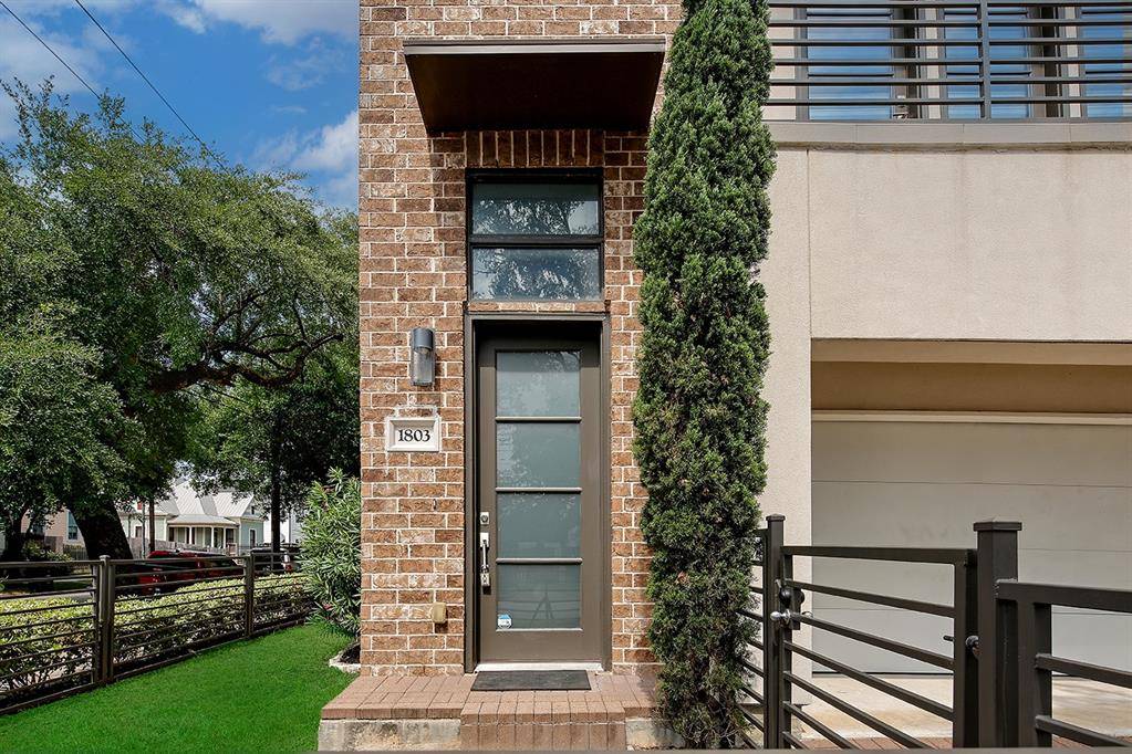 Houston, TX 77007,1803 Silver ST