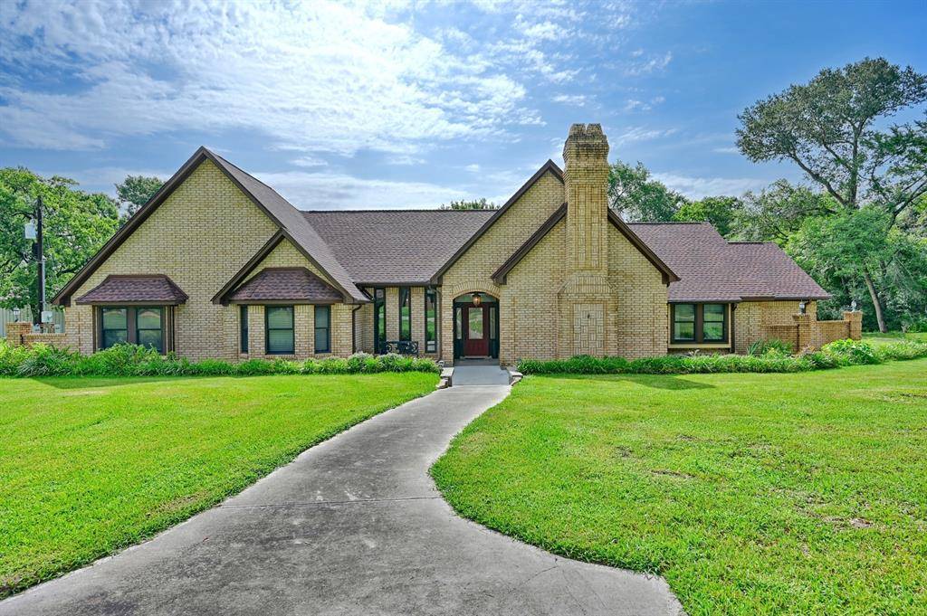 Brenham, TX 77833,1950 Country Club RD