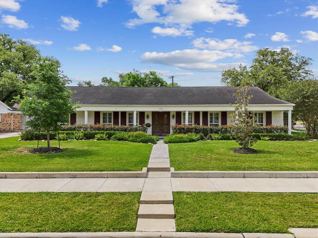 Houston, TX 77063,7723 Meadowbriar LN