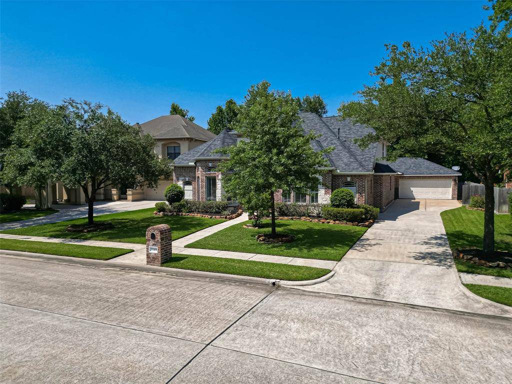 Houston, TX 77044,13319 Greenwood Lakes LN