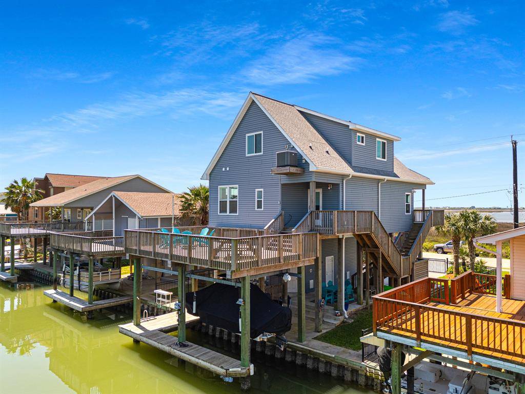 Jamaica Beach, TX 77554,4404 Bob Smith RD