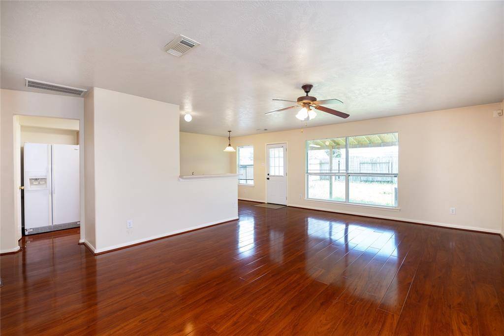 Houston, TX 77083,13839 Maximos DR