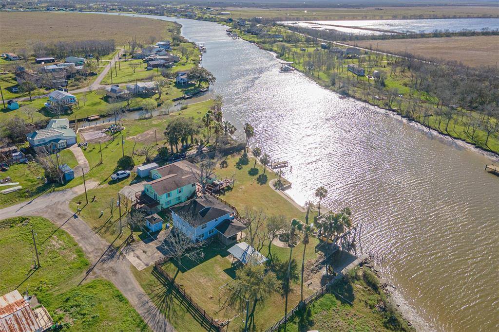 Angleton, TX 77515,107 Annette CT