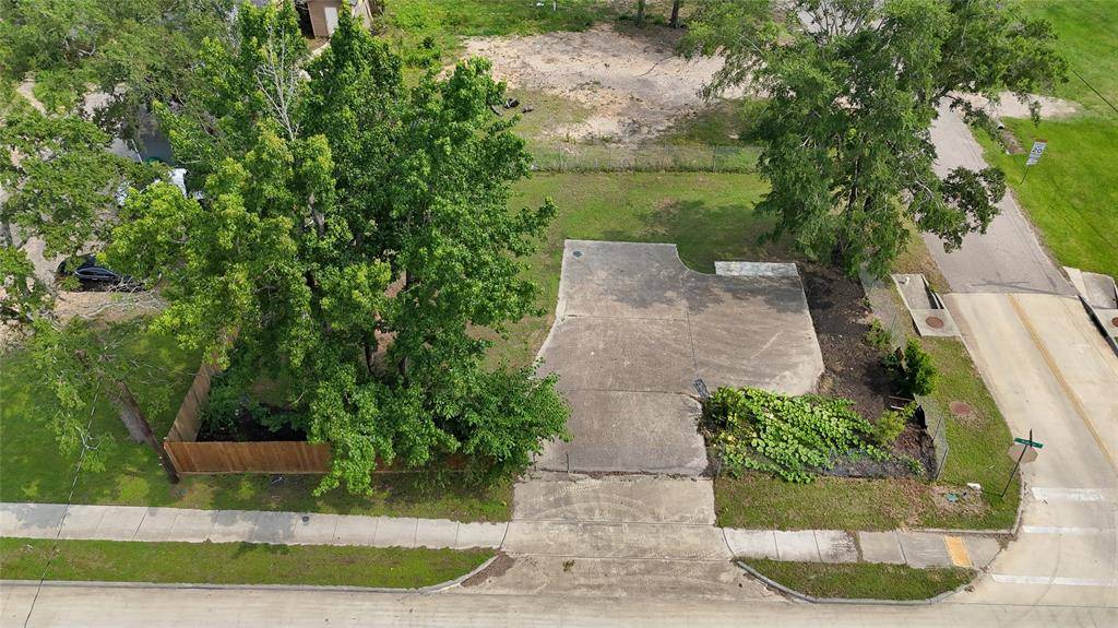 Conroe, TX 77301,1620 Odd Fellow Street