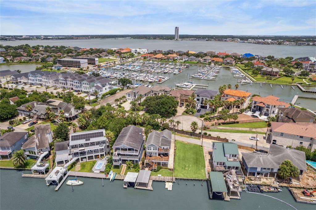 League City, TX 77565,2114 Fenwood ST