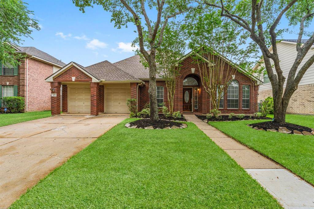 Sugar Land, TX 77479,1030 Evandale LN