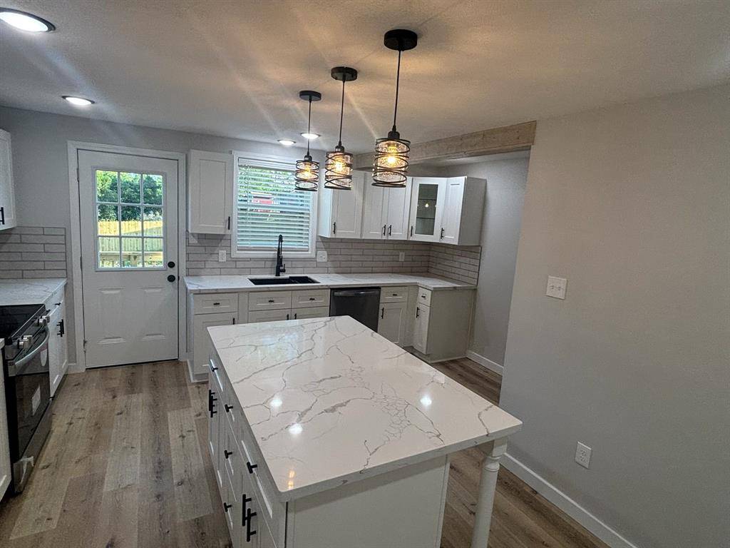Brenham, TX 77833,304 E Tom Green ST