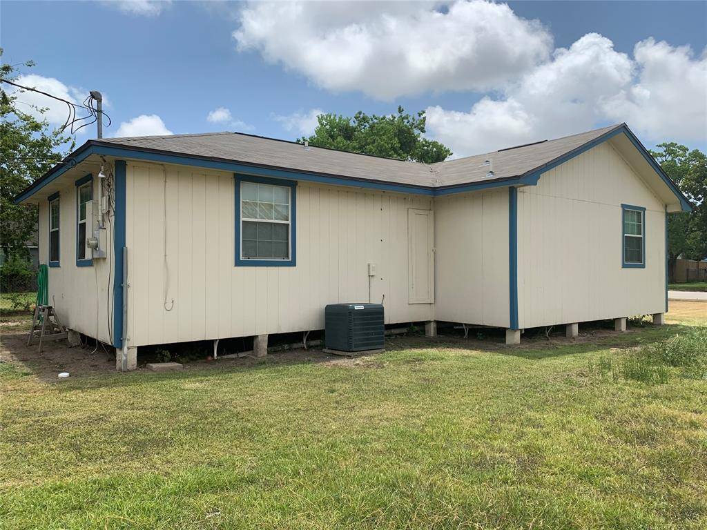 Freeport, TX 77541,214 N Avenue A