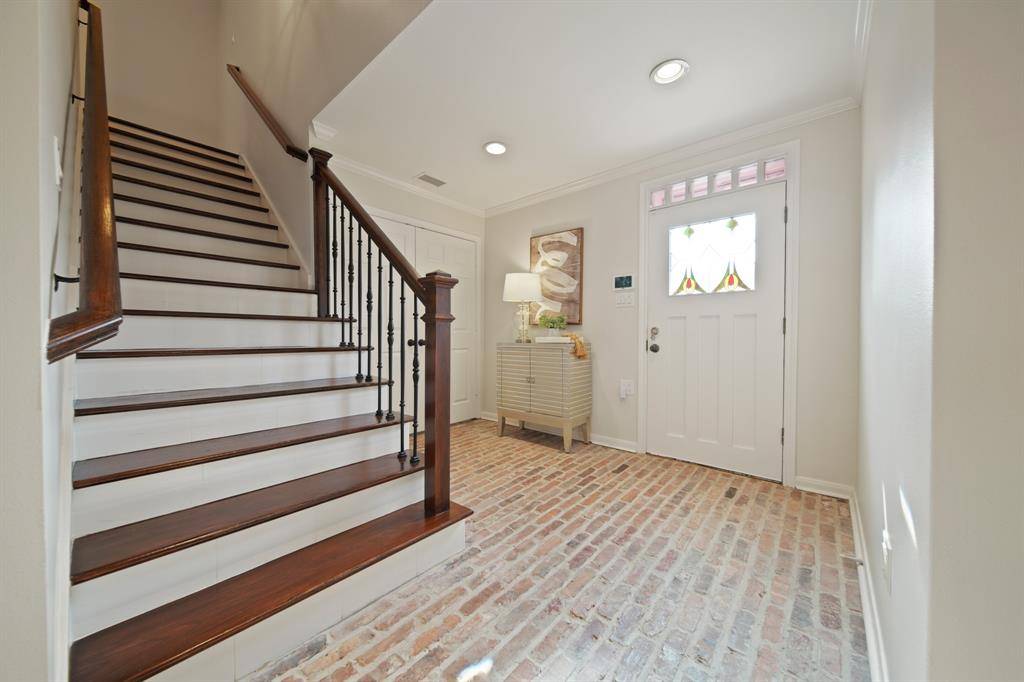 Houston, TX 77057,2200 Potomac DR
