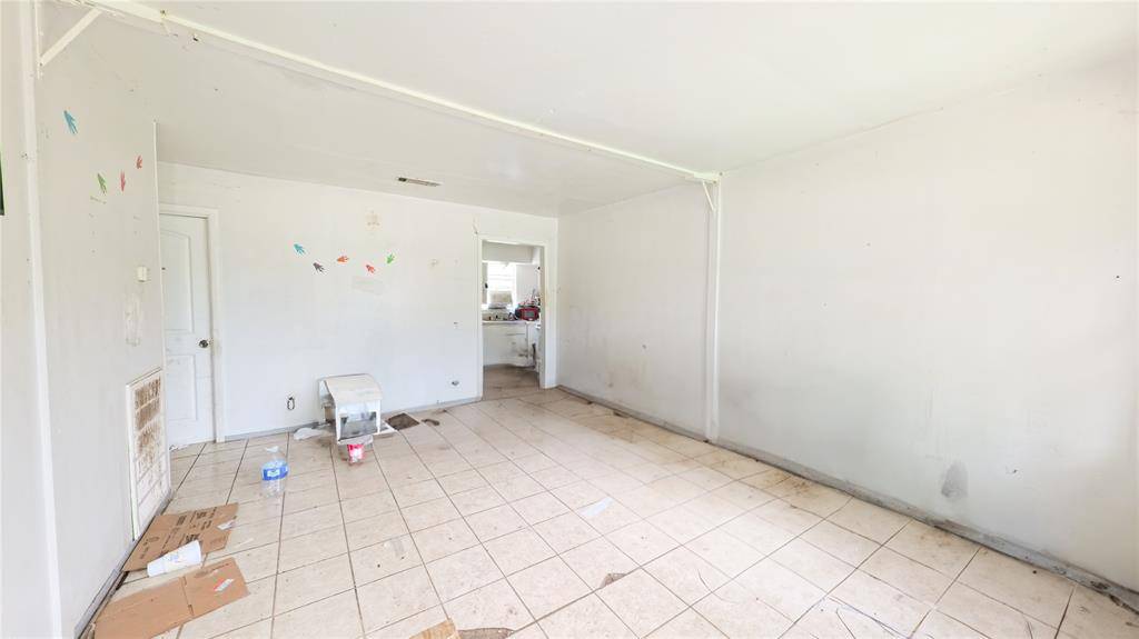 Houston, TX 77051,10506 Rosehaven DR