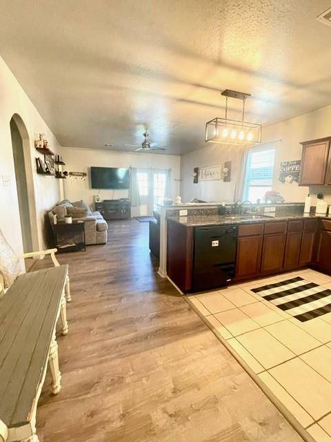 Rosharon, TX 77583,1939 Garnet Breeze DR