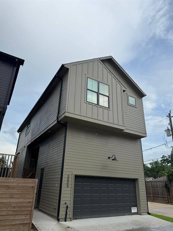 Houston, TX 77018,3505 Oakwood Crest CV