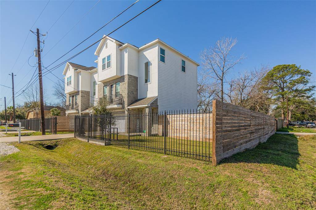 Houston, TX 77088,7819 De Priest ST