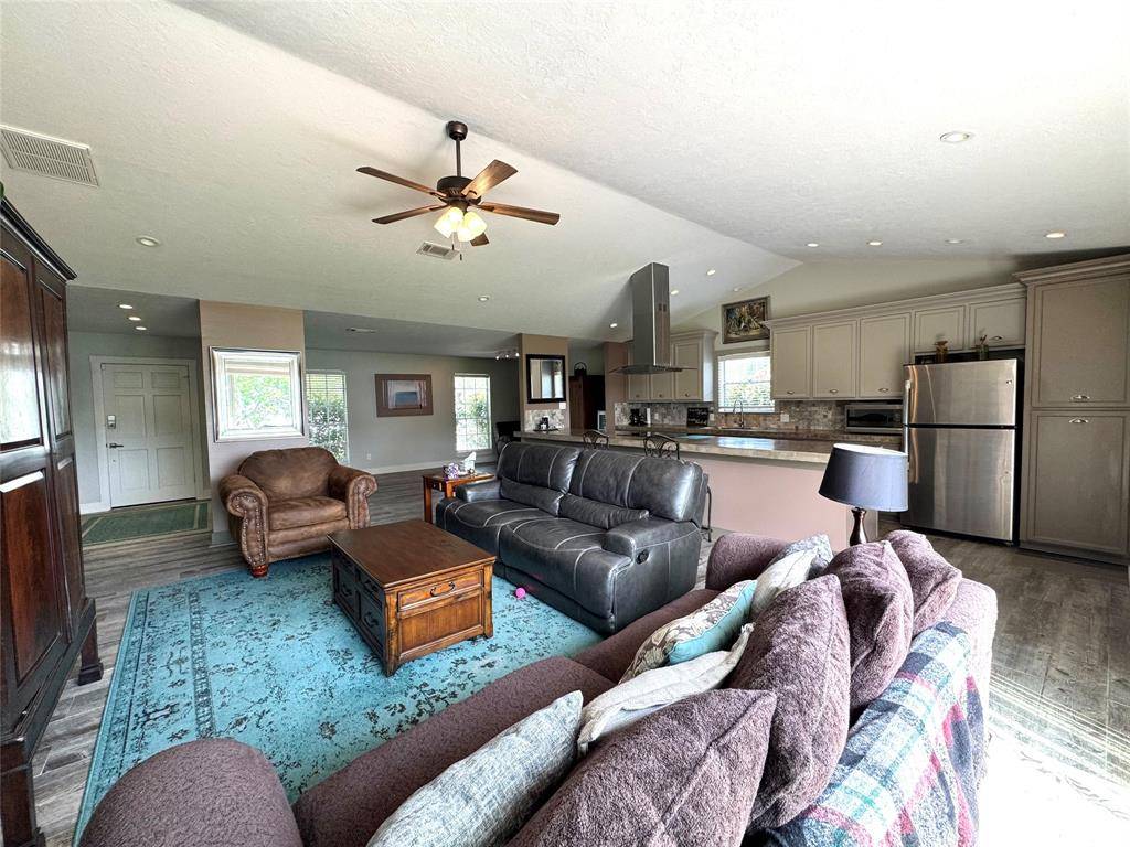 Livingston, TX 77351,528 Indian Hill BLVD