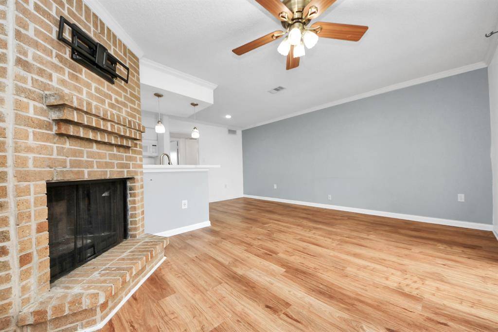 Houston, TX 77598,250 El Dorado BLVD #204