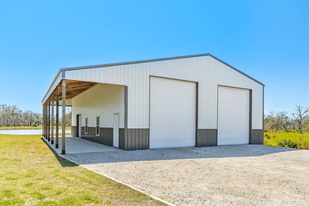 Brazoria, TX 77422,7827 County Road 400