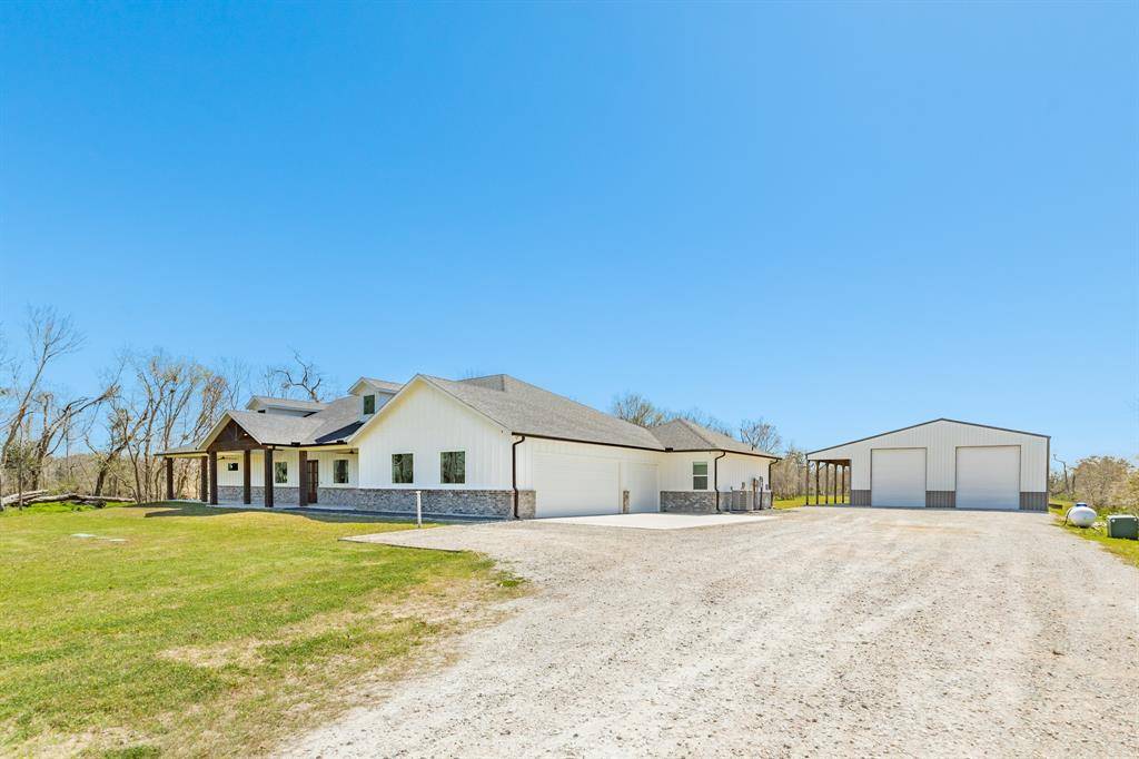 Brazoria, TX 77422,7827 County Road 400