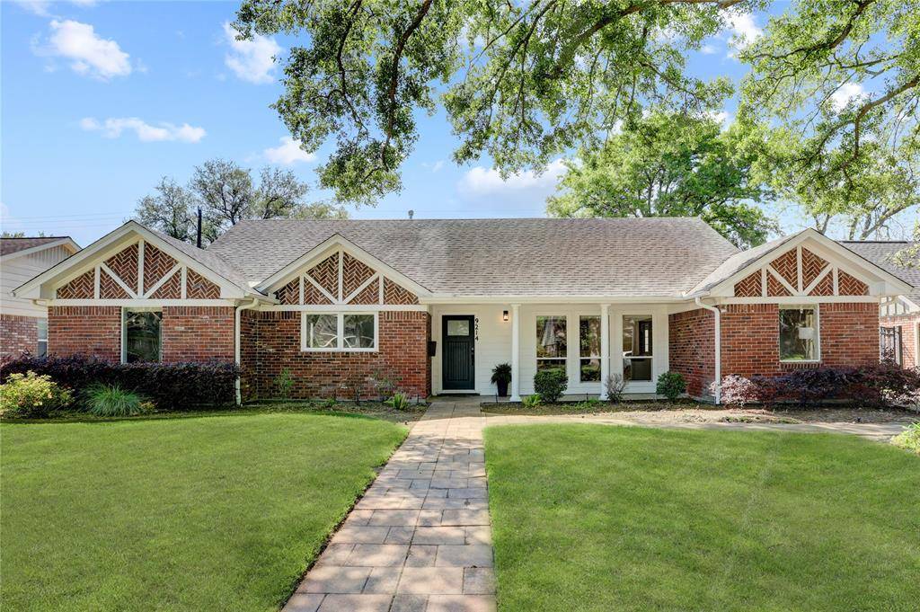 Houston, TX 77025,9214 Linkmeadow LN