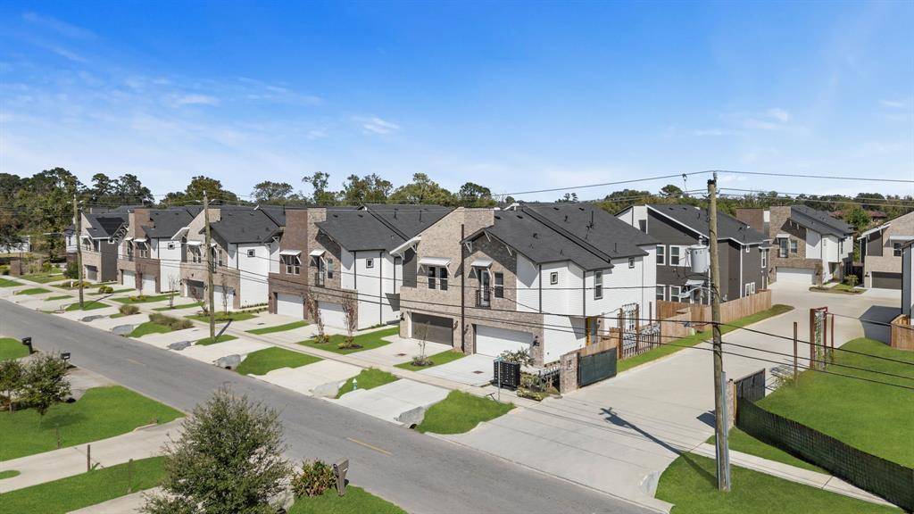 Houston, TX 77091,5811 Francis Oak Place PL