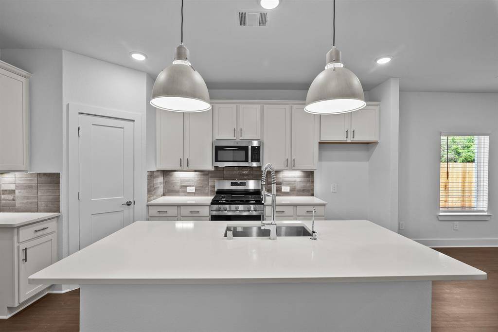 Tomball, TX 77377,21450 Jacaranda Blossom WAY
