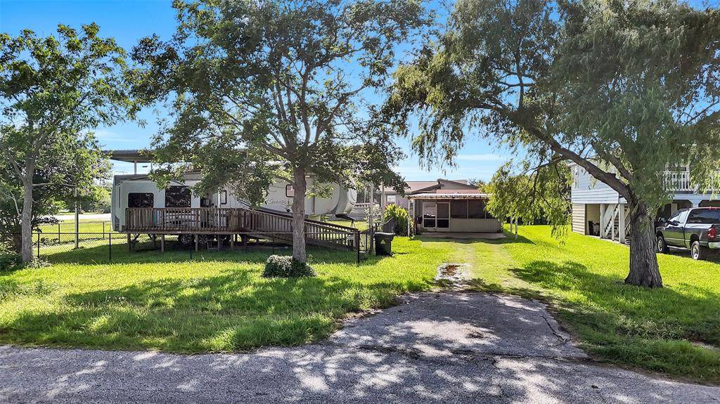Dickinson, TX 77539,140 13th ST