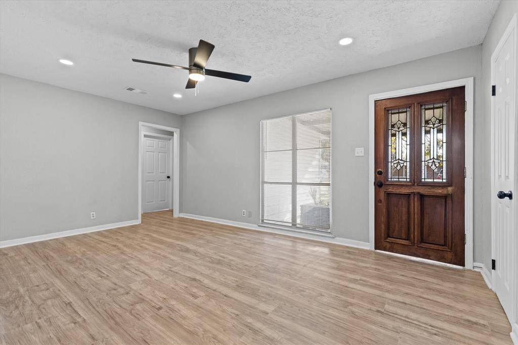 Pasadena, TX 77503,3209 Bennington DR