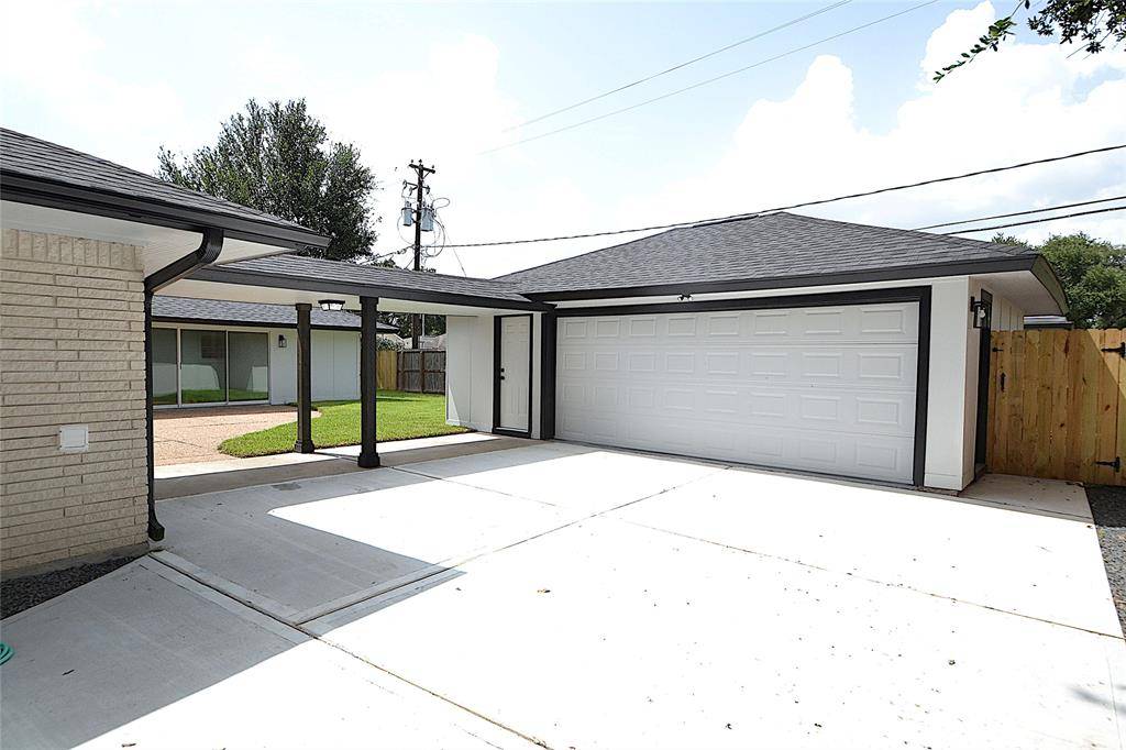 Houston, TX 77096,5330 Dumfries DR