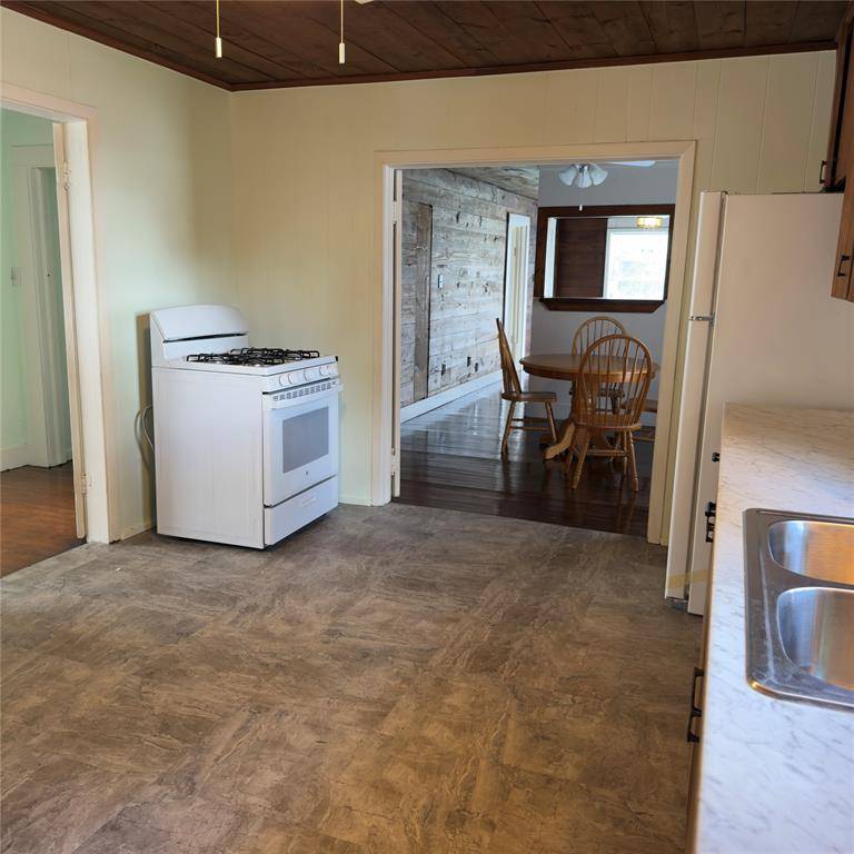La Porte, TX 77571,215 S Brownell ST