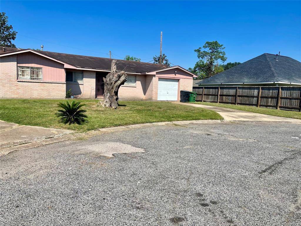 Houston, TX 77048,5126 Denoron CT