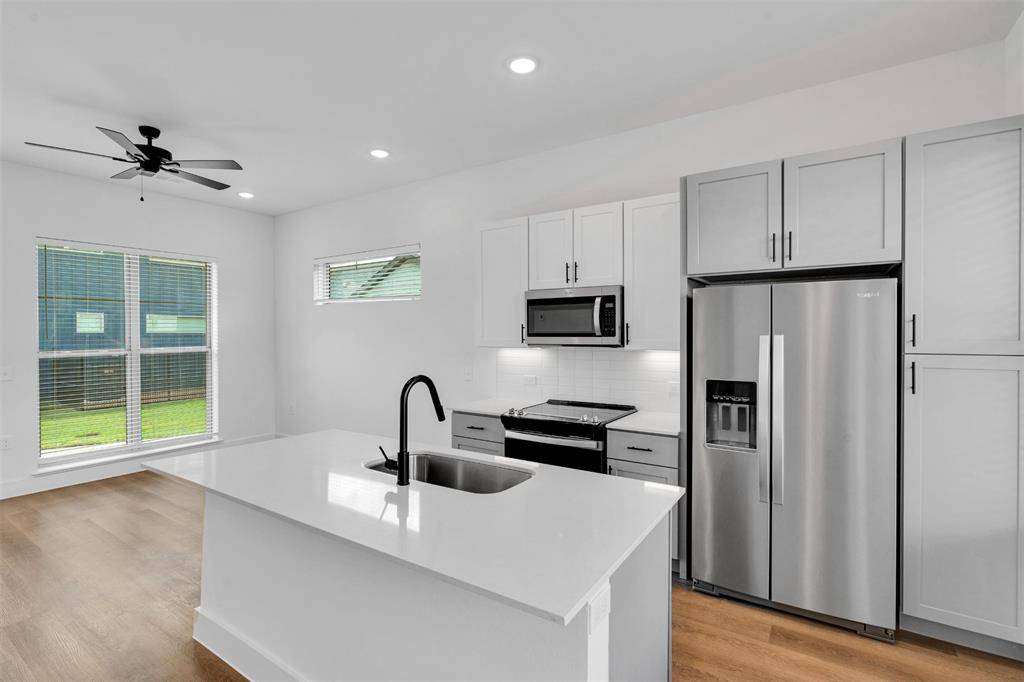 Little Elm, TX 75068,1422 Forward DR