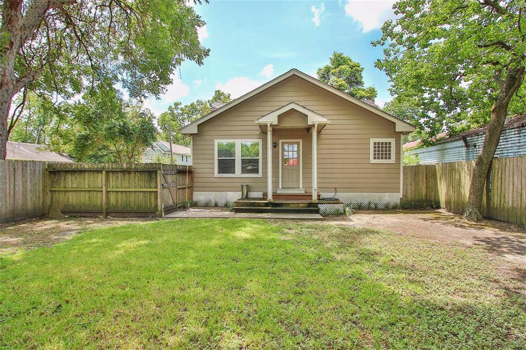 Houston, TX 77009,1015 E 23rd ST