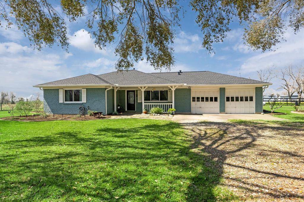 Angleton, TX 77515,625 County Road 340