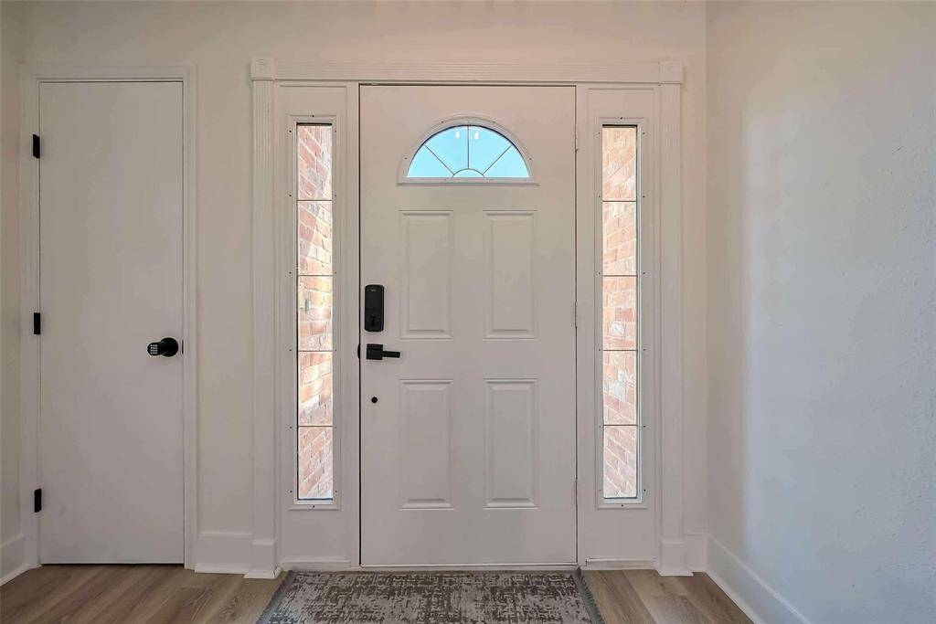 Houston, TX 77077,13902 Wickersham LN