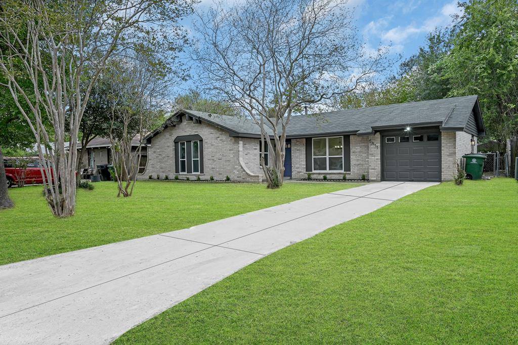 Houston, TX 77088,6411 French Chateau DR