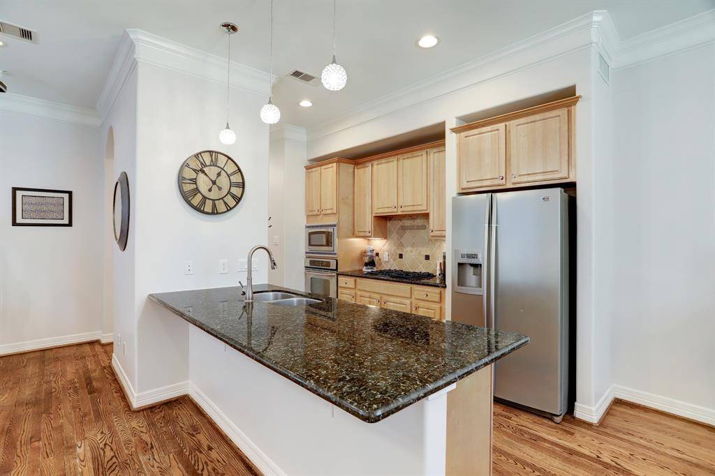Houston, TX 77018,814 Garden Rose Lane