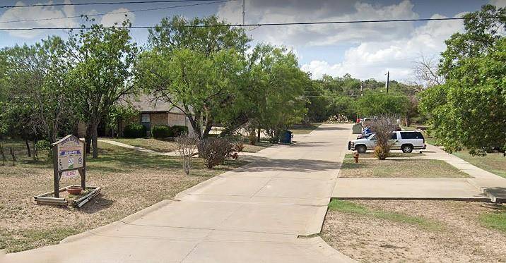 Ozona, TX 76943,1304 Sheffield RD